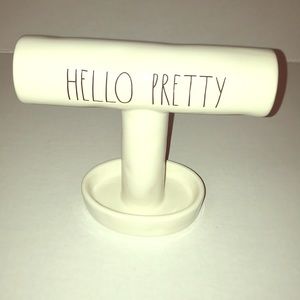 Rae Dunn “Hello Pretty” bracelet holder.
